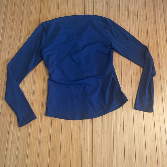 Carve Designs Sweater - Picture 4 of 4